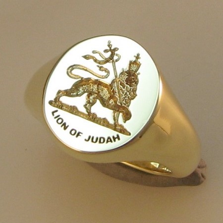 Lion of Judah crest engraved signet ring